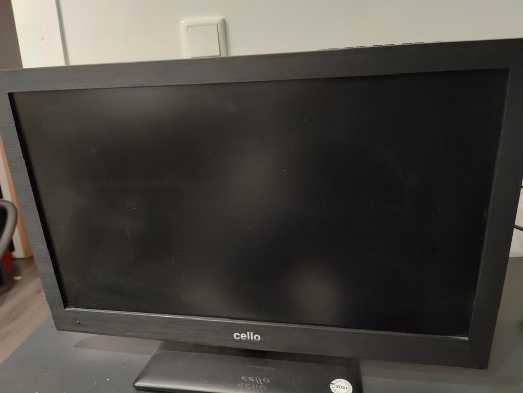 Cello 24 inch LED TV met DVD speler en afstandsbediening, 50 Hz, HD Ready (720p), 40 tot 60 cm, Ophalen