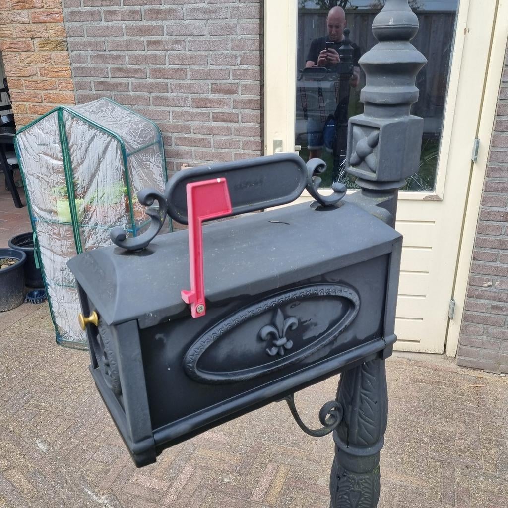 Zwarte staande brievenbus brieven bus mailbox Amerikaanse, Ophalen