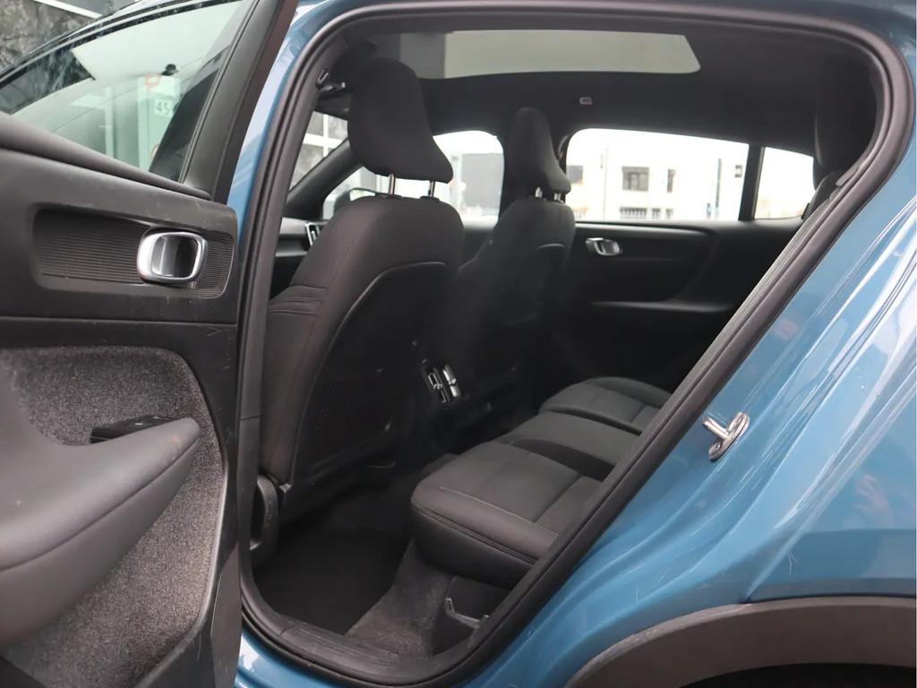 Volvo C40 Recharge Twin Intro Edition 78 kWh € 26.495,00, Stof, Blauw, Origineel Nederlands, 204 pk