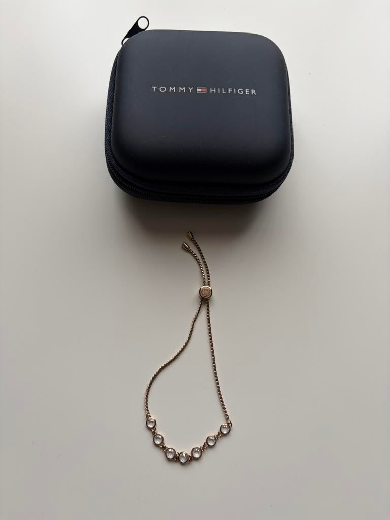 Tommy Hilfiger goudkleurige armband, Sieraden, Tassen en Uiterlijk, Armbanden, Ophalen of Verzenden, Zo goed als nieuw, Goud