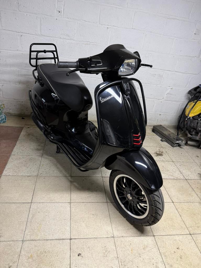 Vespa Sprint 50cc A klasse, Fietsen en Brommers, Scooters | Vespa, Ophalen, Zo goed als nieuw, Benzine