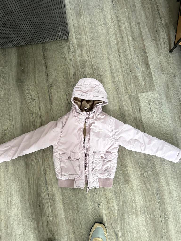 Nette roze meisjes jas maat 140., Ophalen, Zo goed als nieuw, Meisje, Jas