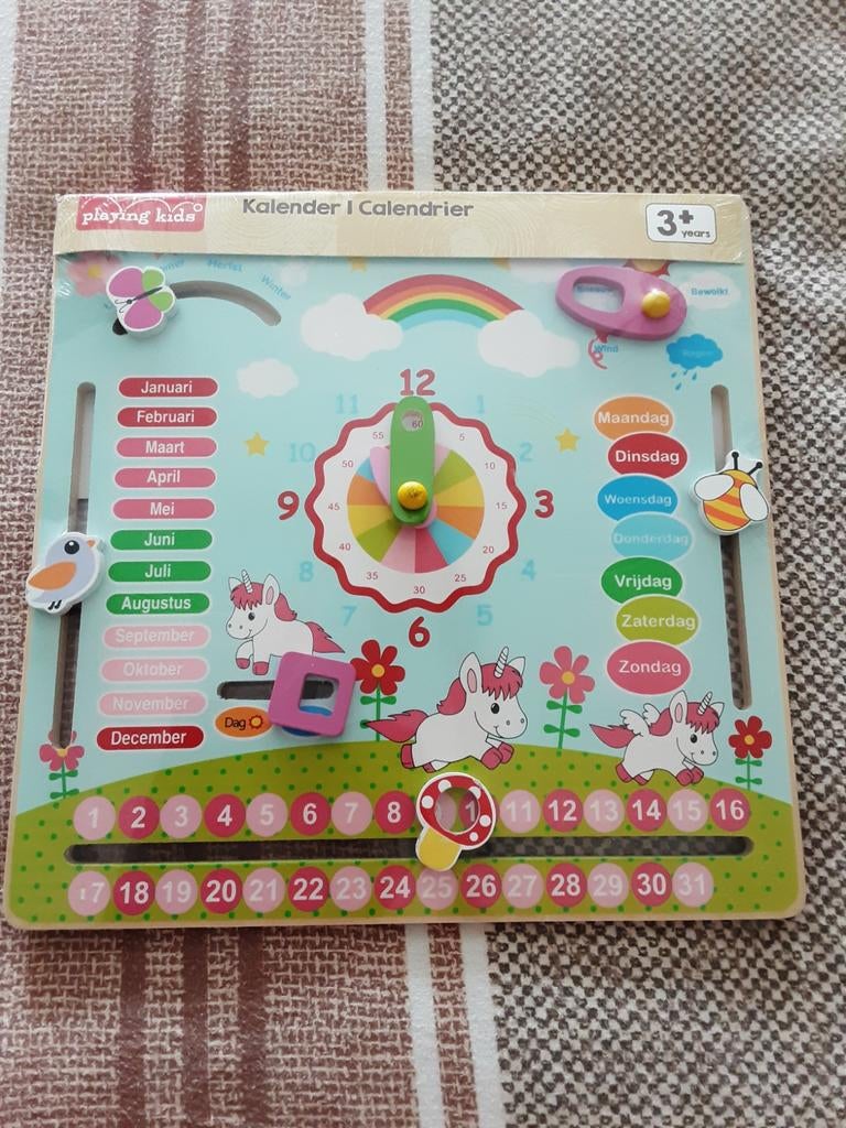Nieuwe houten kalender van Playingkids, Ophalen of Verzenden, Nieuw, Overige typen