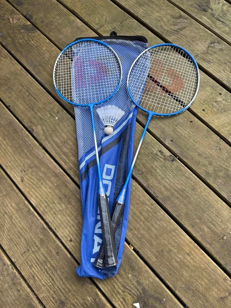 Badminton set met 2 rackets en shuttle, Sport en Fitness, Badminton, Ophalen of Verzenden, Gebruikt, Racket(s)