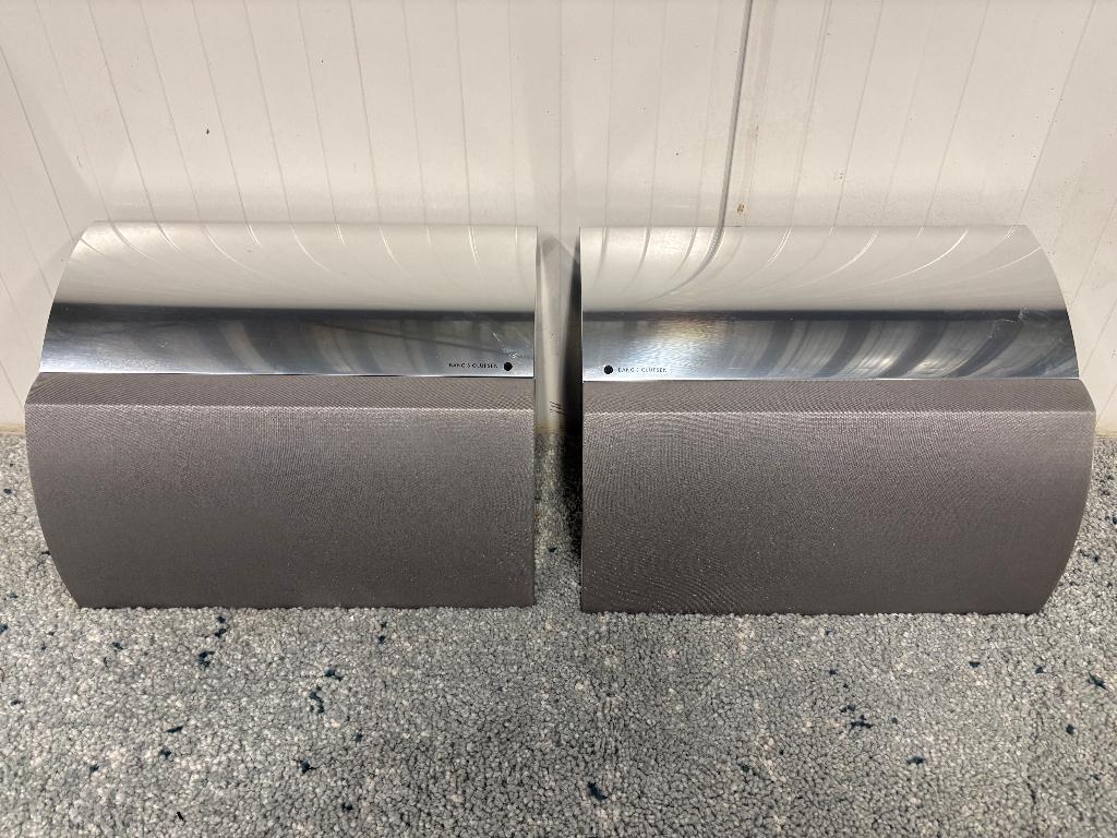 Bang & Olufsen BeoLab 4000 Actieve Luidsprekers + muursteun, Overige merken, Gebruikt, Ophalen of Verzenden, 120 watt of meer