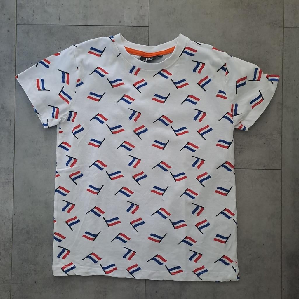 Koningsdag shirt 134 140 vlaggetjes konings dag, Kinderen en Baby's, Kinderkleding | Maat 134, Ophalen of Verzenden, Zo goed als nieuw