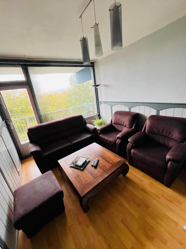 Complete zithoek: bank, 2 fauteuils +salontafel & voetenbank, Huis en Inrichting, Ophalen of Verzenden, Zo goed als nieuw