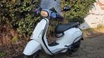 Vespa Sprint Wit 2018 Black on White brom, Ophalen, Zo goed als nieuw, Benzine, Vespa
