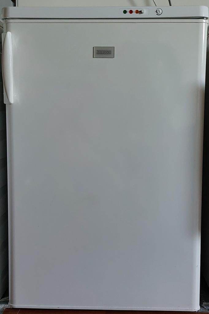 Zanussi vriezer met 3 laden - Goed werkend en nette staat, Gebruikt, Minder dan 60 cm, Vrijstaand, Ophalen