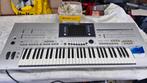 Yamaha Tyros 4, met klein defect., Muziek en Instrumenten, Keyboards, Ophalen, Yamaha, Midi-aansluiting, 61 toetsen