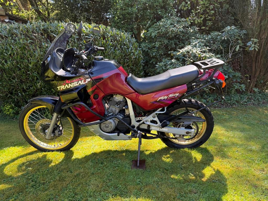 Honda Transalp XL 600 V - Ideaal project voor de avonturier!, Handvatverwarming, 2 cilinders, Gebruikt, Particulier