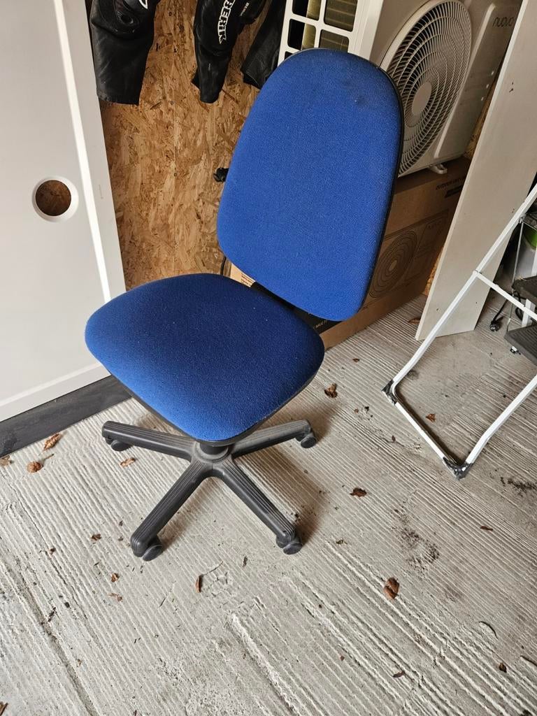 Blauwe bureaustoel - Comfortabel en verstelbaar, Ophalen of Verzenden, Gebruikt, Blauw, Bureaustoel
