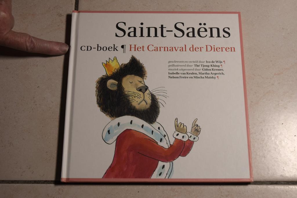 Het Carnaval der Dieren Saint-Saëns incl. CD, Boeken, Ophalen of Verzenden, Zo goed als nieuw, Fictie algemeen