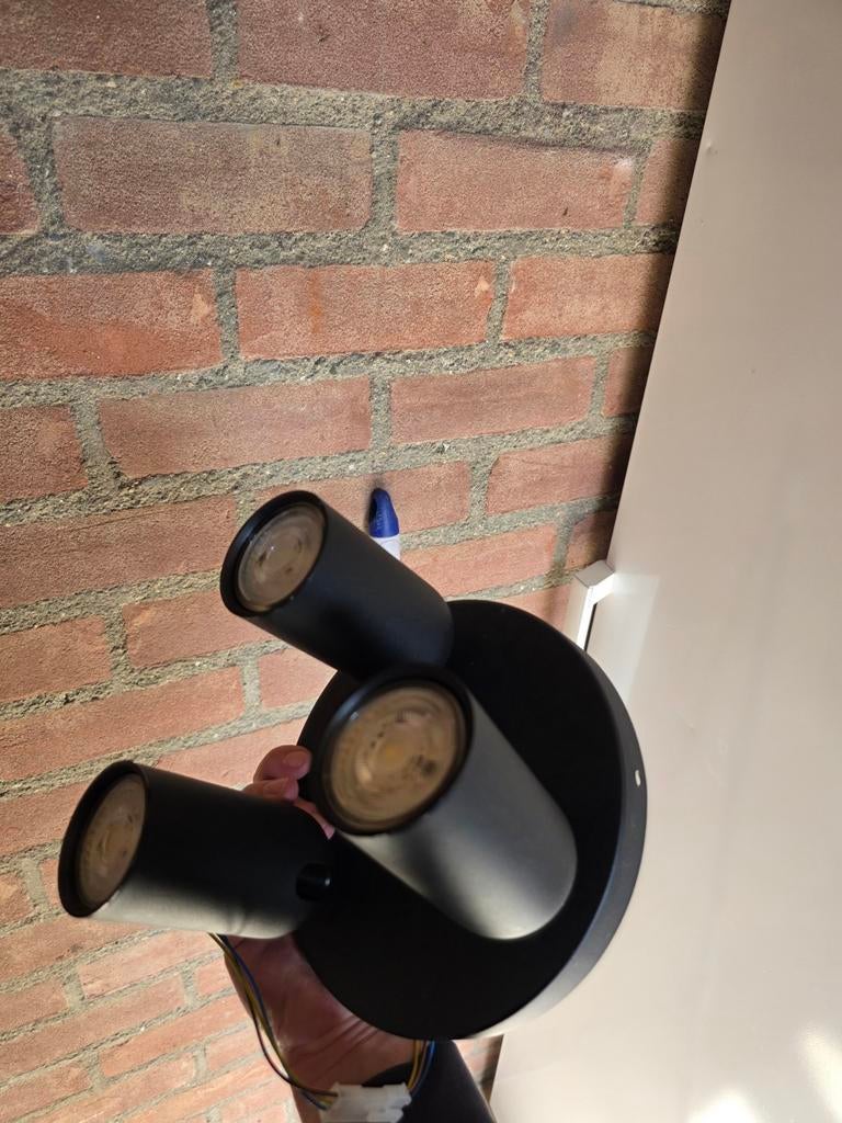 Philips Opbouwspot - Zwart, 3 LED Spots, Huis en Inrichting, Lampen | Spots, Metaal of Aluminium, Ophalen of Verzenden, Zo goed als nieuw