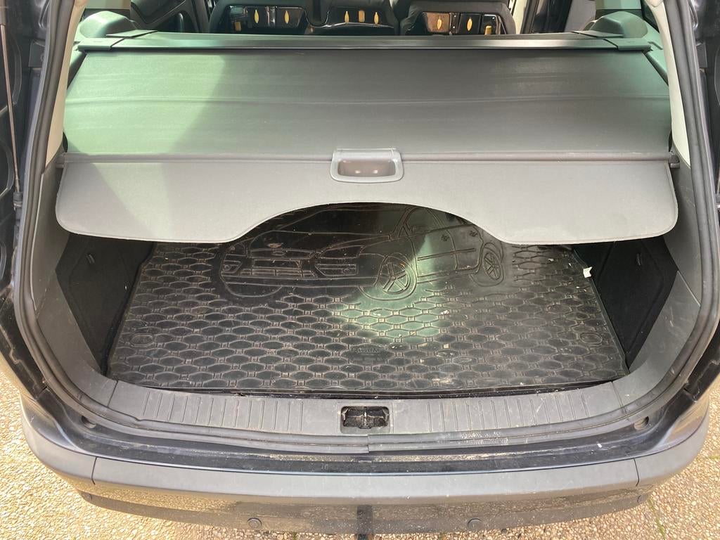 2007 Ford Focus Mk2 Uitklapbare Bagageafdekking, Auto diversen, Kofferbakmatten, Ophalen, Zo goed als nieuw