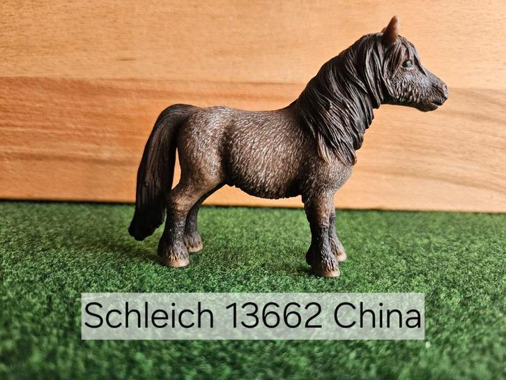 Schleich 13662 Shetlander ruin uit 2010, Verzamelen, Dierenverzamelingen, Zo goed als nieuw, Beeldje of Figuurtje, Paard, Ophalen of Verzenden
