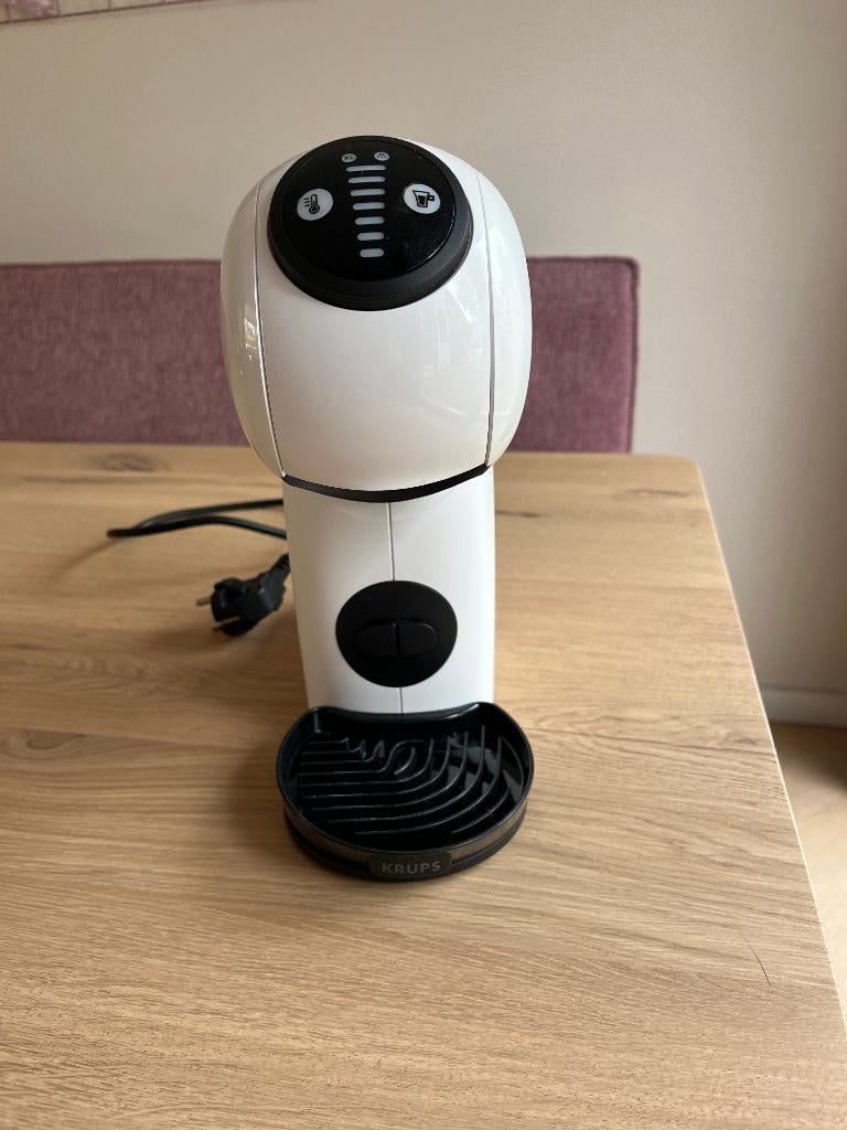 Krups NESCAFÉ Dolce Gusto Genio S KP2431, Ophalen, Koffiemachine, Zo goed als nieuw, 2 tot 4 kopjes
