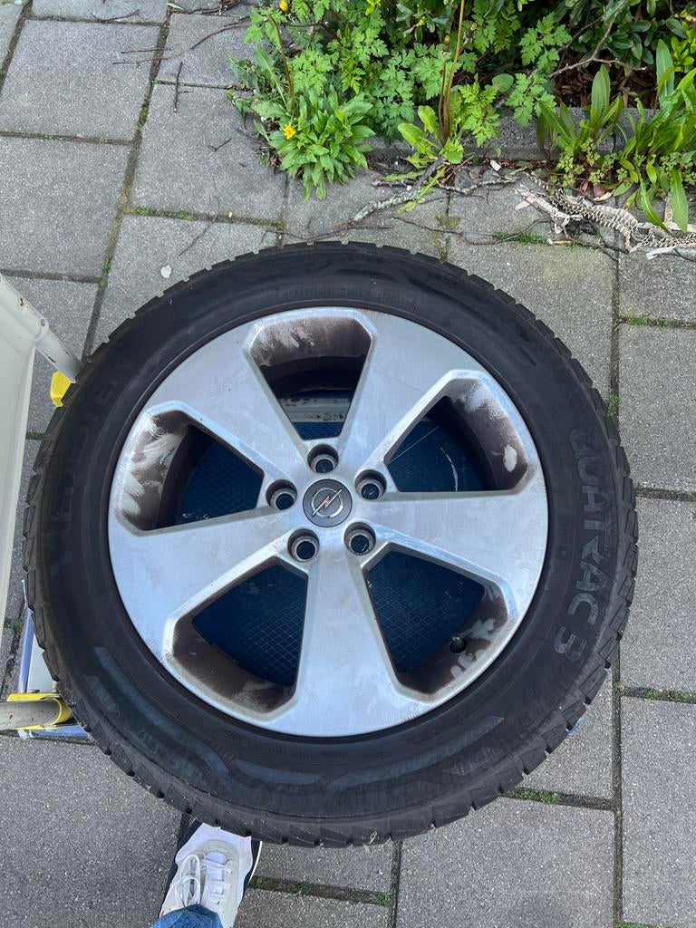 Winterbanden Opel Mokka 215/60 R17, Ophalen, Banden en Velgen, 17 inch, Winterbanden