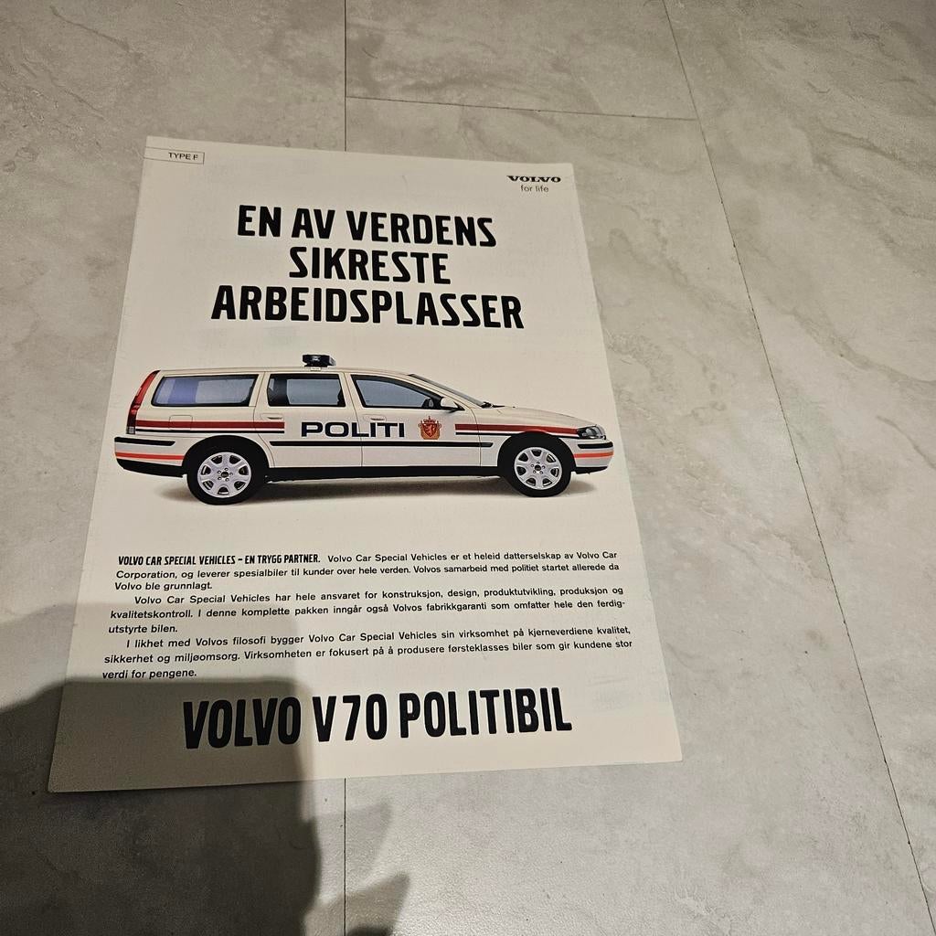 Volvo V70 Politibil type F origineel Folderblad, Ophalen of Verzenden, Zo goed als nieuw, Volvo, Volvo Car Corporation