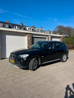 BMW X1 2.0 Sdrive 18I 2010 Zwart, Auto's, X1, 1995 cc, Zwart, 4 cilinders
