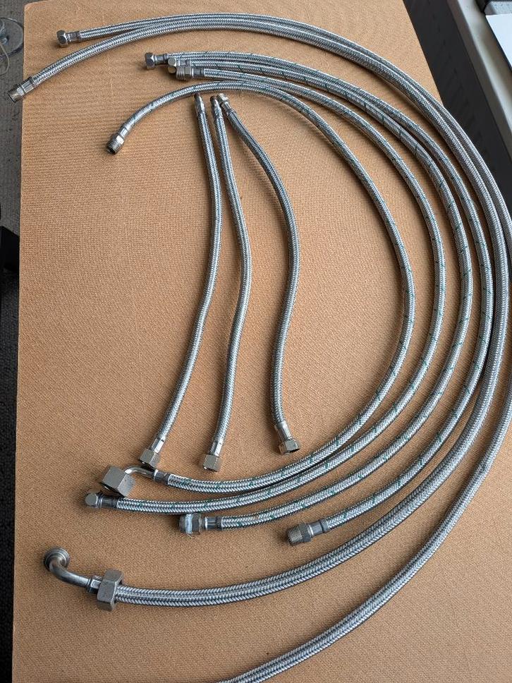 Flexibele RVS slangen, diverse (water), Doe-het-zelf en Verbouw, Sanitair, Zo goed als nieuw, Overige typen, Koper, Rvs, Ophalen of Verzenden