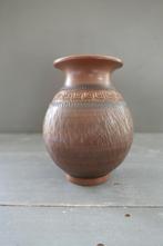 Vintage sgraffito vaas 50 / 15. Hoogte 15,8 cm., Verzenden