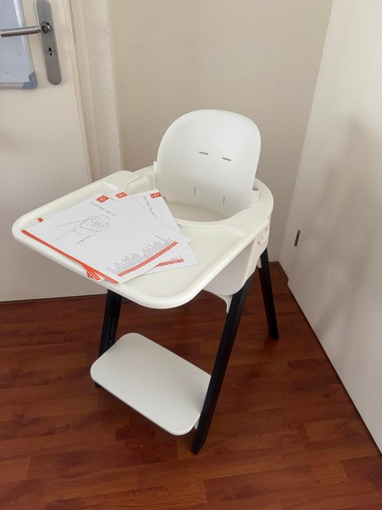 Stokke Steps Baby Set met eetblad - Zo goed als nieuw, Kinderen en Baby's, Kinderstoelen, Ophalen, Zo goed als nieuw, Meegroeistoel