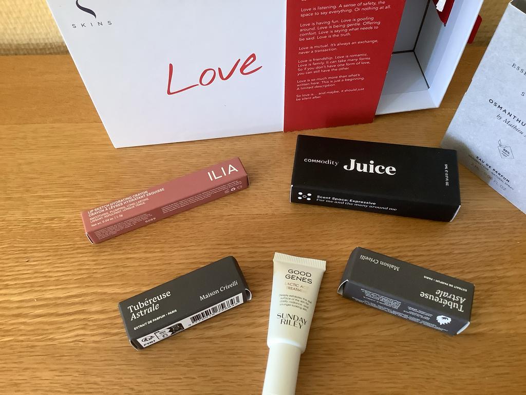 Make-up en parfum samples - Skins Cosmetics Moederdag, Overige kleuren, Gehele gezicht, Nieuw, Ophalen of Verzenden