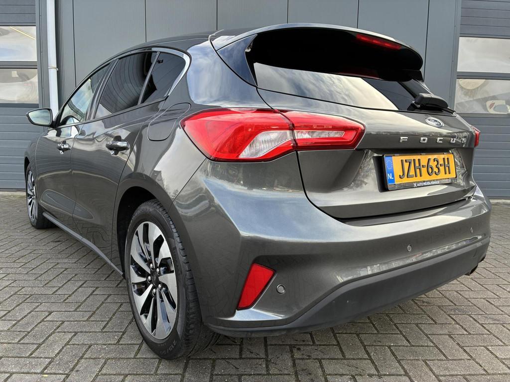 Ford Focus 1.0 EcoBoost 125 PK Titanium Business | CARPLAY |, Auto's, Ford, Gebruikt, Zwart, Zwart, Bedrijf