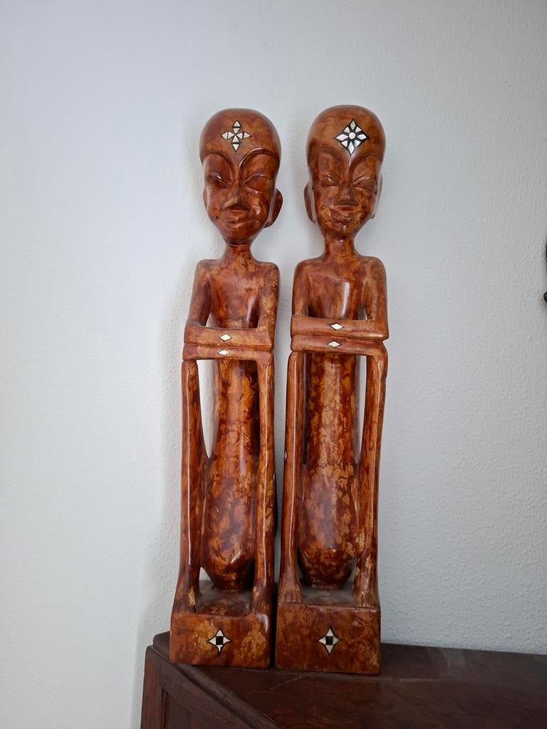 Afrikaanse beelden, Ophalen