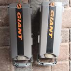 kapotte  giant accus., Ophalen of Verzenden