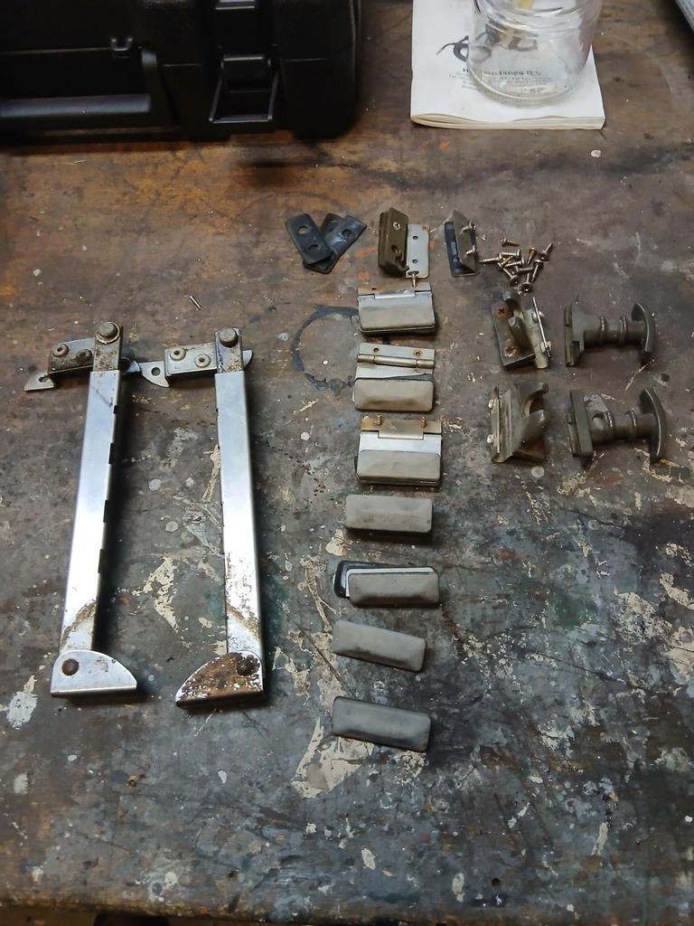 Isolatie klapraam bevestiging Volkswagen t3, Auto-onderdelen, Ophalen of Verzenden, Nieuw, Volkswagen