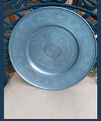 Antiek tinnen wandbord met reliëf, I.z.g.s., Antiek en Kunst, Antiek | Tin, Ophalen of Verzenden