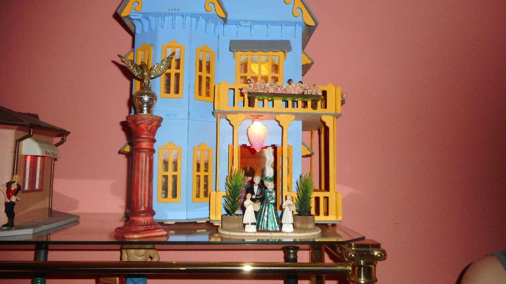 LGB schaal: groot LANDHUIS 1885 van hout , licht ,ingericht, Wisselstroom, Brug, Tunnel of Gebouw, Ophalen of Verzenden, Zo goed als nieuw