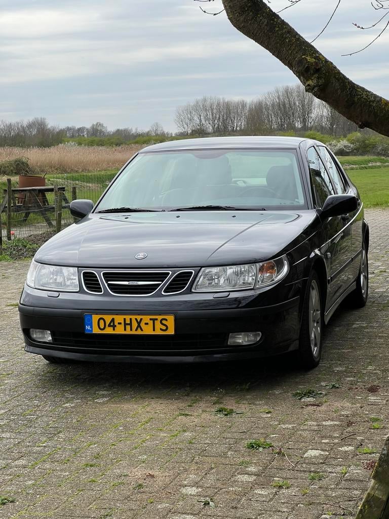 Saab 9-5 2.0 T Vector 2002 Nieuwe APK Youngtimer, Auto's, Saab, Voorwielaandrijving, 1800 kg, Beige, Zwart
