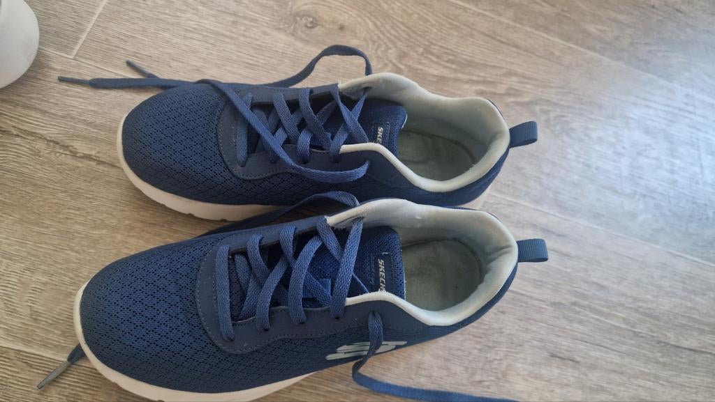 Skechers 38, Kleding | Dames, Schoenen, Ophalen of Verzenden, Zo goed als nieuw, Zwart, Sneakers of Gympen