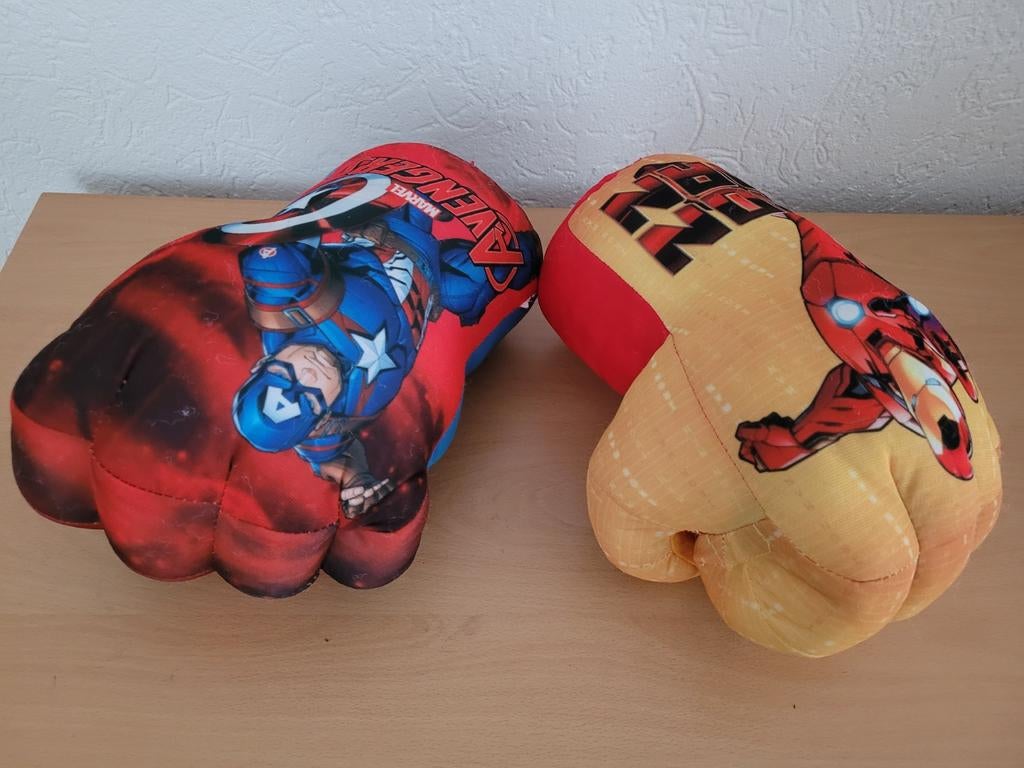Avengers Knuffel Vuisten - Captain America & Iron Man, Ophalen of Verzenden, Zo goed als nieuw, Overige typen