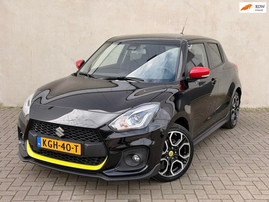 Suzuki Swift 1.4 Sport Smart Hybrid Camera CarPlay ACC 17'', Voorwielaandrijving, Stof, Gebruikt, 4 cilinders