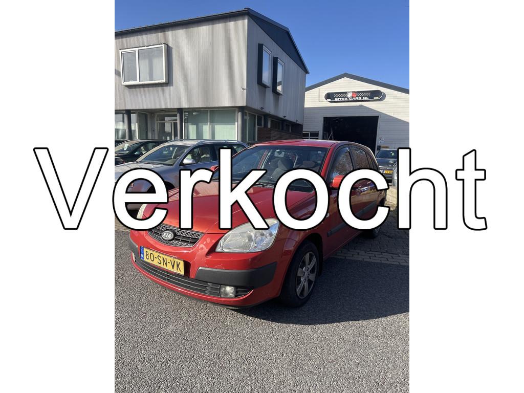 Kia Rio 1.4 LXE 5 Deurs,rijdt goed,Lichte schade bij Linker, Auto's, Kia, Voorwielaandrijving, Gebruikt, 4 cilinders, 1054 kg