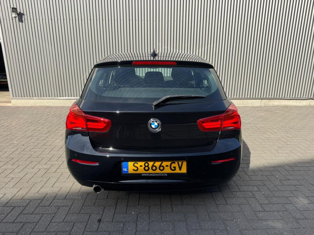 BMW 1-serie 116i High Executive Navi|PDC|Stoelverwarming, 1-Serie, Achterwielaandrijving, Zwart, Leder