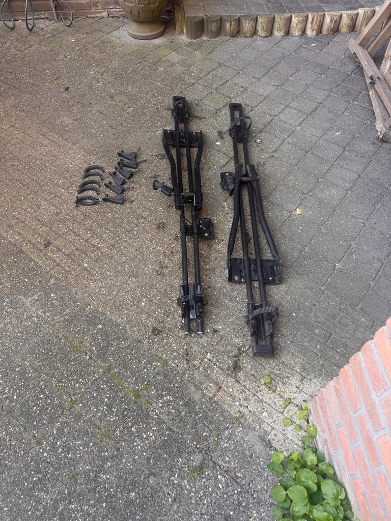 Thule fietsendragers voor 2 fietsen, Ophalen of Verzenden, 2 fietsen, Gebruikt, Dakdrager