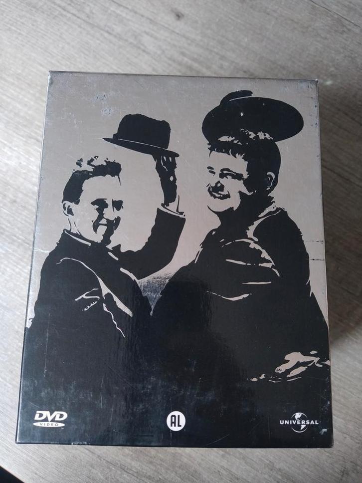 Laurel & Hardy DVD Boxset - Silents, Talkies, Features, Cd's en Dvd's, Dvd's | Komedie, Zo goed als nieuw, Actiekomedie, Boxset