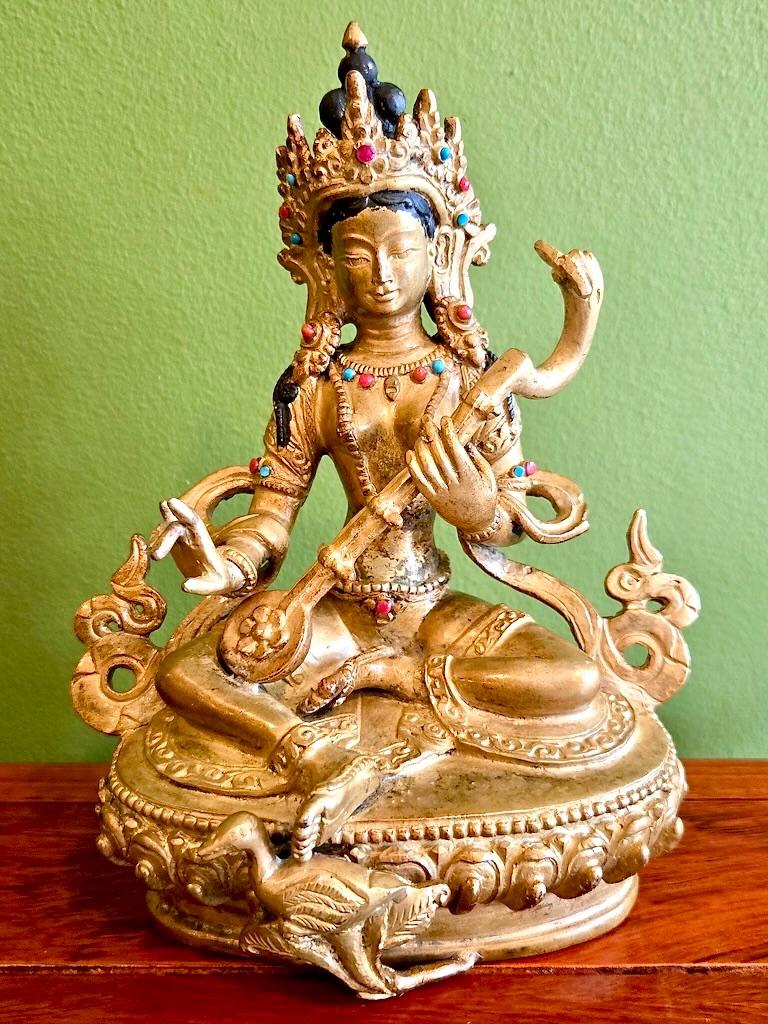 SARASVATI BEELD NEPAL BRONS 17 CM, Ophalen of Verzenden, Zo goed als nieuw, Beeld(je), Hindoeïsme