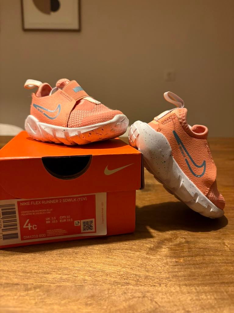 Nike Flex Runner, Ophalen of Verzenden, Zo goed als nieuw, Jongetje of Meisje, Schoentjes