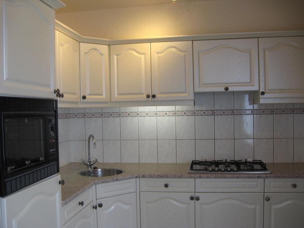 Mooie hoekkeuken van wit eiken !, Huis en Inrichting, Keuken | Complete keukens, Ophalen, Wit, Hoekkeuken, Zo goed als nieuw