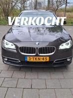 BMW 5-Serie 2.0 520I AUT 184 PK Sedan 2014 Bruin, Auto's, Achterwielaandrijving, 4 cilinders, 5-Serie, 17 km/l
