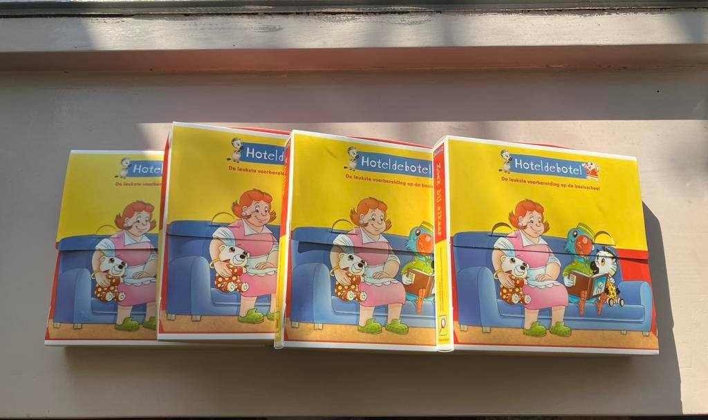 4x hotel de botel, Kinderen en Baby's, Speelgoed | Educatief en Creatief, Ophalen of Verzenden, Zo goed als nieuw