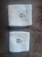 Twee witte zweetbandjes met logo, Ophalen of Verzenden