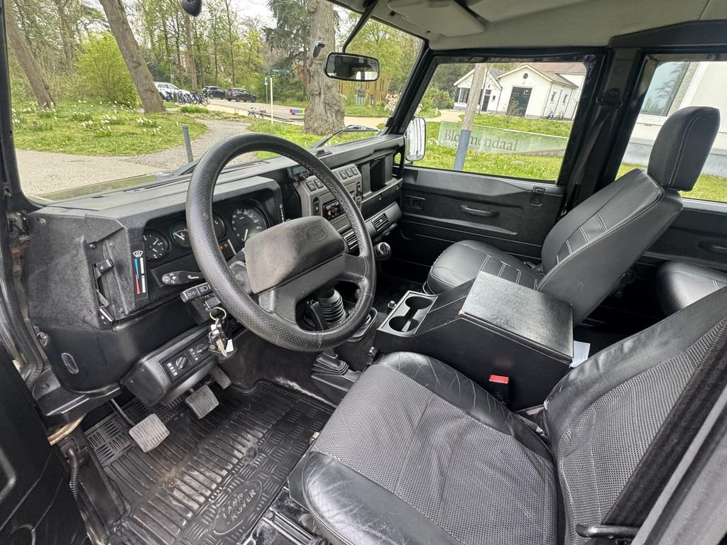 Land Rover Defender 2.5 TD5 110 DC S 9 PERSOONS ! (bj 2003), Auto's, Gebruikt, Vierwielaandrijving, SUV of Terreinwagen, 2025 kg