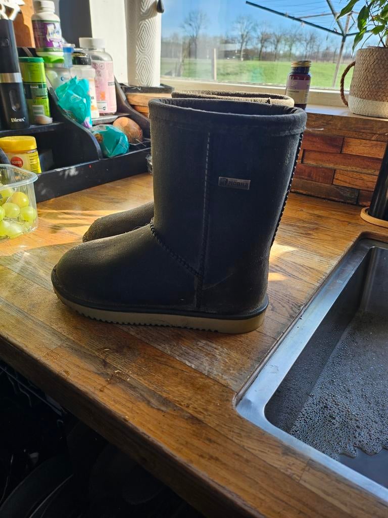 Horka outdoorlaazen waterdicht 35, Dieren en Toebehoren, Paardrijkleding, Ophalen of Verzenden, Zo goed als nieuw, Overige soorten